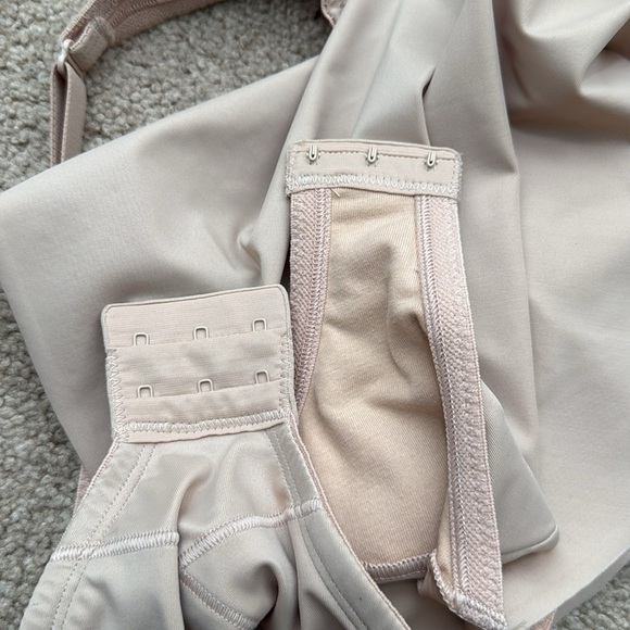 NWT Miraclesuit Open Bust Wonderful Edge Nude Beige Bodysuit Size 3XL - Picture 8 of 10